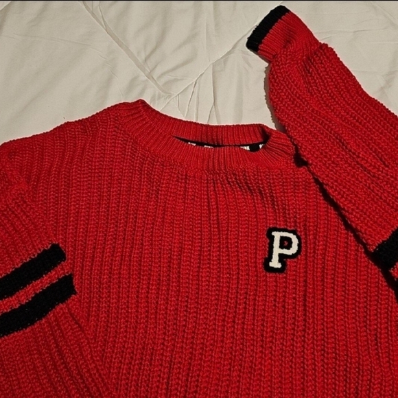 GUC PINK oversized varsity sweater Sz Medium - Picture 4 of 5